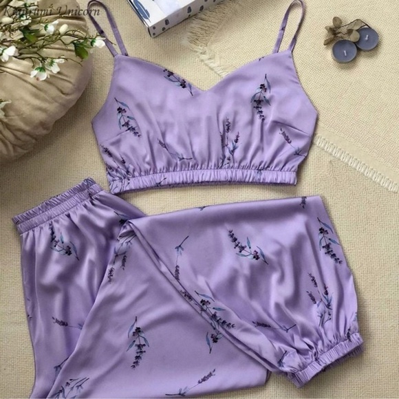 Bornladies Other - Flower Print Satin Pajama 2 pieces Set Size XS-S